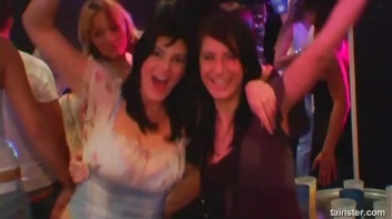 Blue Jean Babes Part 1 Cam 1 Screencap 52 on www.sinx.com