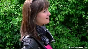 Not Your Mama's Walk Through The Park Screencap 2 on www.sinx.com