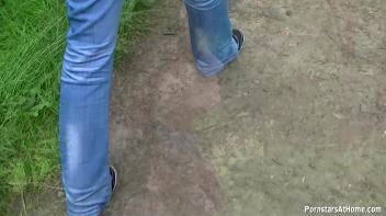 Not Your Mama's Walk Through The Park Screencap 6 on www.sinx.com