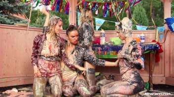 Birthday Party Messacre Screencap 72 on www.sinx.com