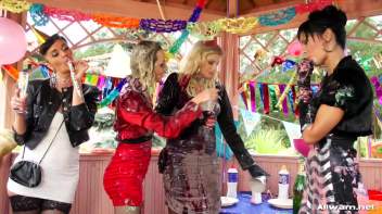 Birthday Party Messacre Screencap 22 on www.sinx.com