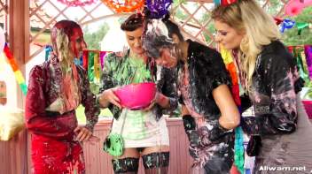 Birthday Party Messacre Screencap 31 on www.sinx.com