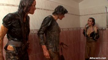 Hot And Messy Mamas Screencap 107 on www.sinx.com