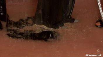 Hot And Messy Mamas Screencap 111 on www.sinx.com