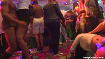 Party Hardcore Gone Crazy Vol. 9 Part 4 - Cam 1 Screencap 56 on www.sinx.com