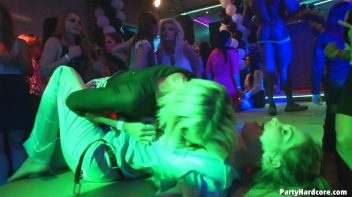 Party Hardcore Gone Crazy Vol. 37 Part 7 - Cam 1 Screencap 55 on www.sinx.com