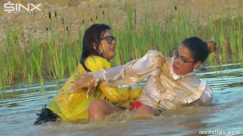 Mud Covered Hunny's Getting Wet And Messy Screencap 29 on www.sinx.com