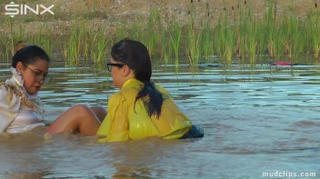 Mud Covered Hunny's Getting Wet And Messy Screencap 35 on www.sinx.com