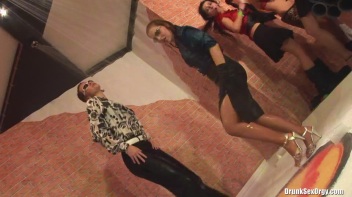 Hard Hat Hos Part 4 - Cam 4 Screencap 80 on www.sinx.com