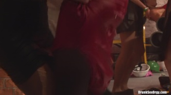 Hard Hat Hos Part 4 - Cam 4 Screencap 30 on www.sinx.com