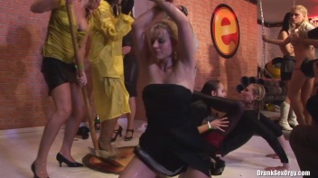 Hard Hat Hos Part 4 - Cam 4 Screencap 44 on www.sinx.com