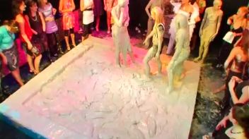 Hair-Pulling, Face-Planting Mud Rumble Screencap 112 on www.sinx.com