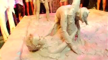 Hair-Pulling, Face-Planting Mud Rumble Screencap 72 on www.sinx.com