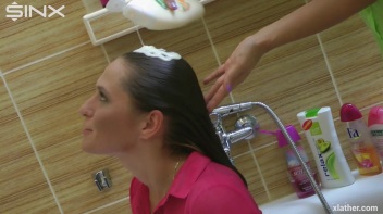 Brunette Babe's Wet and Sudsy Hair Wash Screencap 26 on www.sinx.com
