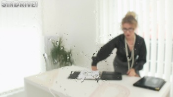 Dirty Detention: Four-Eyes Mrs. Applepee Can't Fight Her Feelings For Pervy Veal - A Special Lesson In "Love" Screencap 4 on www.sinx.com