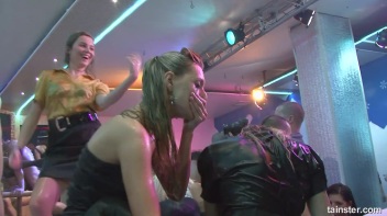 Winter WonderBang Part 2 - Cam 4 Screencap 50 on www.sinx.com
