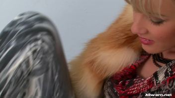 Painting Their Pussies In Pink Screencap 29 on www.sinx.com