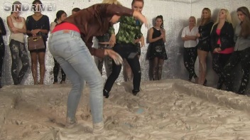 Muddy Wrestling: Jenny Lee vs. Liana Screencap 12 on www.sinx.com