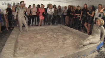 Muddy Wrestling: Jenny Lee vs. Liana Screencap 45 on www.sinx.com