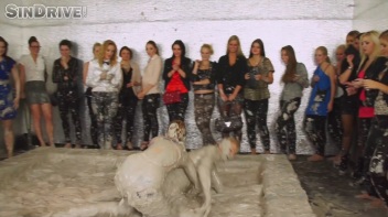 Muddy Wrestling: Jenny Lee vs. Liana Screencap 73 on www.sinx.com