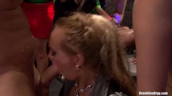 Crazier By The Dozen Part 4 - Cam 2 Screencap 20 on www.sinx.com