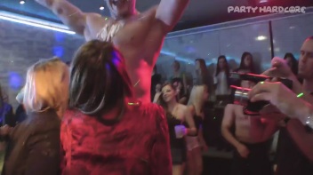 Party Hardcore Gone Crazy Vol. 14 Part 3 - Cam 3 Screencap 40 on www.sinx.com