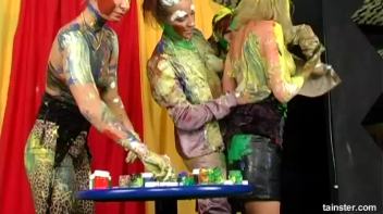 Messy Color Play Screencap 68 on www.sinx.com