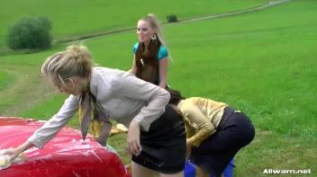 Dirty Eurobabes Need A Proper Washing Screencap 54 on www.sinx.com