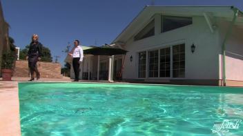 The Attention She Deserves Screencap 6 on www.sinx.com