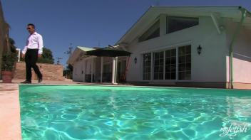 The Attention She Deserves Screencap 7 on www.sinx.com