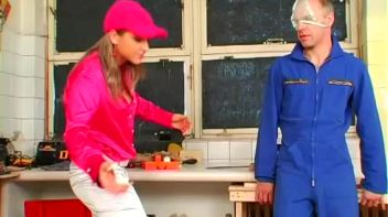 Little Workshop of Horrors Screencap 14 on www.sinx.com