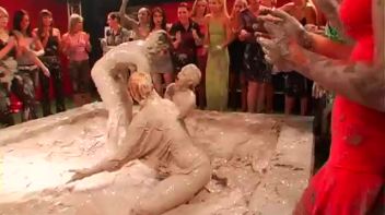 Double Feature Of Mud Destruction Screencap 98 on www.sinx.com