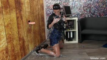 I need our signature here please Screencap 41 on www.sinx.com