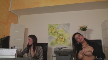 Sexy Wet Secretaries Screencap 144 on www.sinx.com