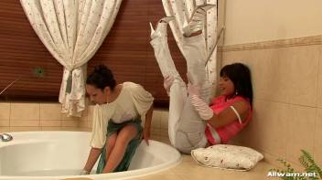 Fully Clothed Bath Buddies Screencap 50 on www.sinx.com