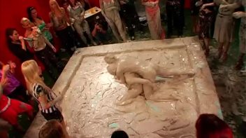 Two Babes In Muddy Madness Screencap 64 on www.sinx.com