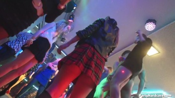 Party Hardcore Gone Crazy Vol. 32 Part 7 - Cam 2 Screencap 16 on www.sinx.com