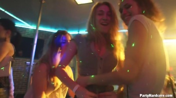 Party Hardcore Gone Crazy Vol. 32 Part 7 - Cam 2 Screencap 43 on www.sinx.com