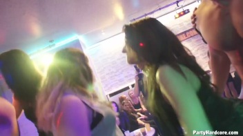 Party Hardcore Gone Crazy Vol. 32 Part 7 - Cam 2 Screencap 75 on www.sinx.com