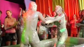 Mudslinging Eurobabes Screencap 85 on www.sinx.com