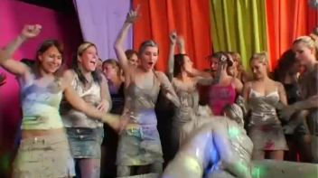 Mudslinging Eurobabes Screencap 23 on www.sinx.com