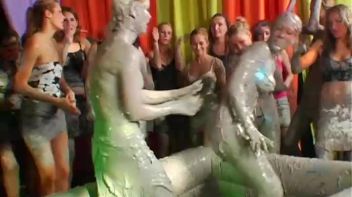 Mudslinging Eurobabes Screencap 40 on www.sinx.com
