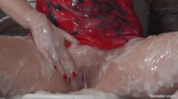 Slime Time On The Toilet!  Bathroom Break Gets Messy! Screencap 39 on www.sinx.com