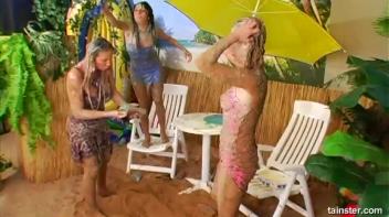 Soapy Battle Only Creates a Mess Screencap 97 on www.sinx.com