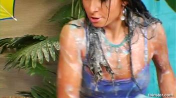 Soapy Battle Only Creates a Mess Screencap 48 on www.sinx.com