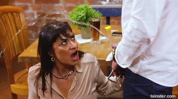 Give The Bitch A Tip Of Piss! Screencap 9 on www.sinx.com