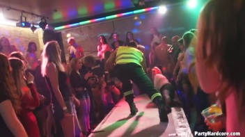 Party Hardcore Gone Crazy Vol. 33 Part 3 - Cam 2 Screencap 77 on www.sinx.com