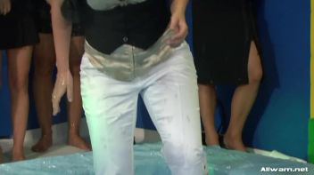 Gel Wrestling Hotties Screencap 25 on www.sinx.com