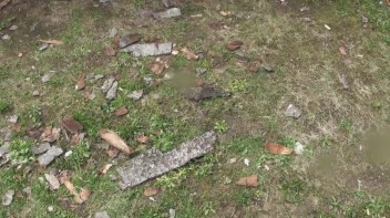 Outdoorpissen Screencap 15 on www.sinx.com