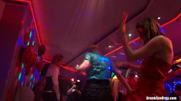 Valentine's Day Vaginas Part 4 - Shower Cam Screencap 62 on www.sinx.com